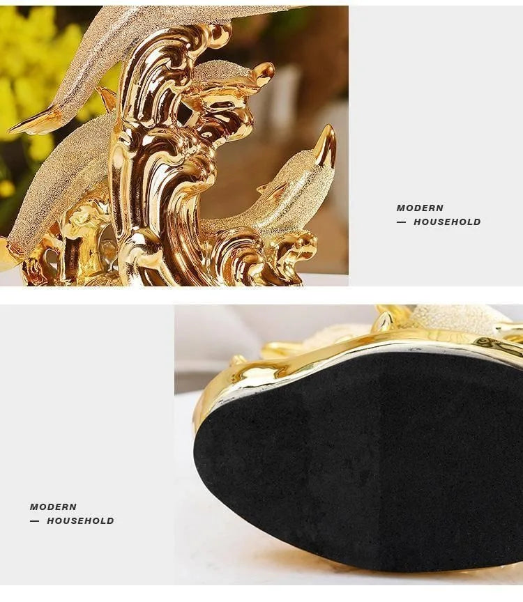 Decoração Cerâmica Nupcial Estatuetaria Requintada Porcelanizada Dourada Artesanal