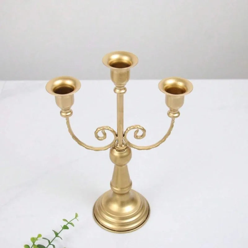 Castiçais Decorativos Metálicos Dourados Para Mesas de Eventos