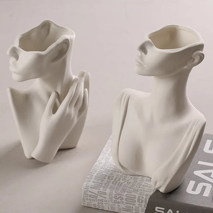 Vaso Abstrato de Corpo Humano para Flores em Cerâmica