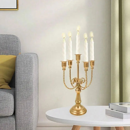 Castiçais Decorativos Metálicos Dourados Para Mesas de Eventos